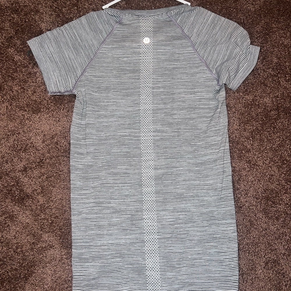 Lululemon short sleeve shirt!